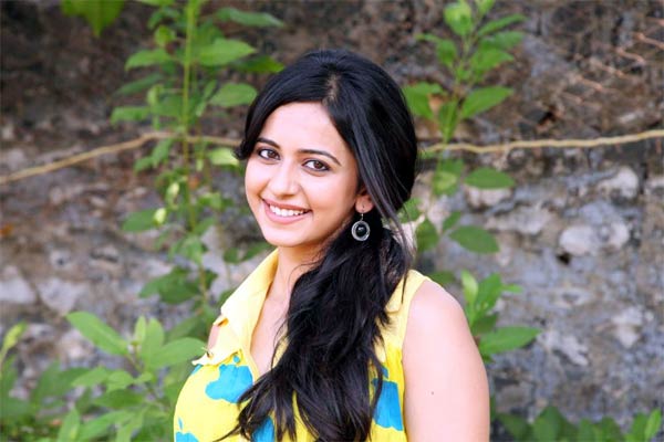 rakul preet singh,nithin,remuneration   కోటి డిమాండ్‌ను తోసిపుచ్చిన రకుల్‌!